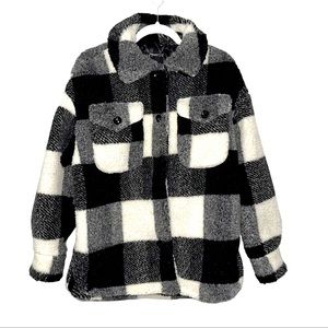 New With TJMax Tag. Bernardo Sz LARGE black & white coat.